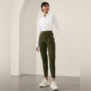 NWT Headlands Hybrid Trek Jogger Color Aspen Olive Size 16T.